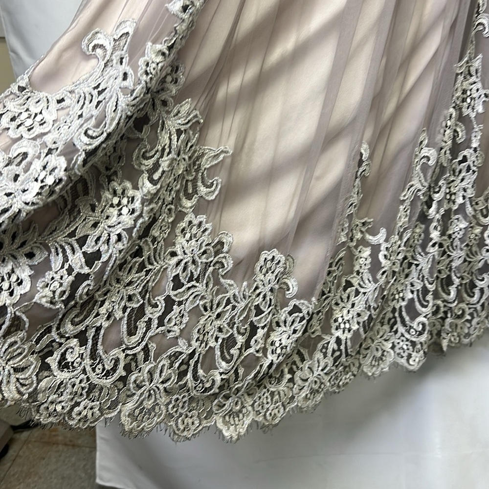 Carmen Mark Valvo beaded lace and mesh long skirt - Picture 9 of 13